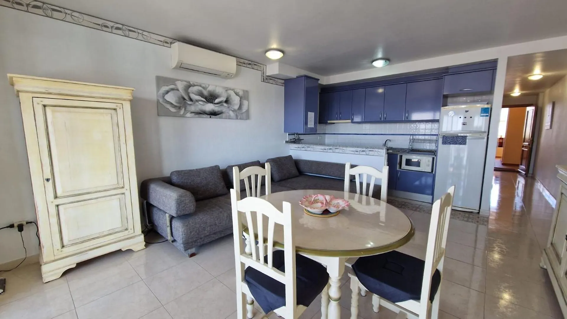 Cap Mestral Con Piscina Y Aire Acondicionando ロザス アパート